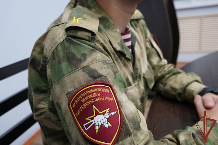Росгвардейцы в Новосибирске приняли участие в патриотическом радиопроекте ко Дню защитника Отечества
