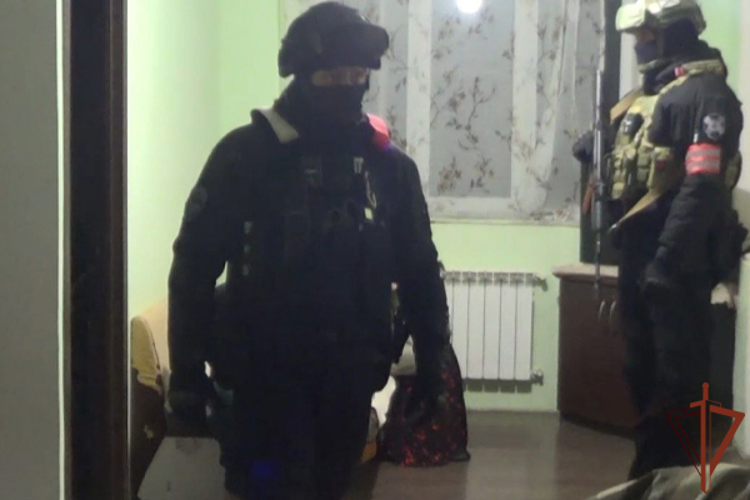 При содействии столичного ОМОН Росгвардии задержаны подозреваемые в кражах гаджетов (видео)