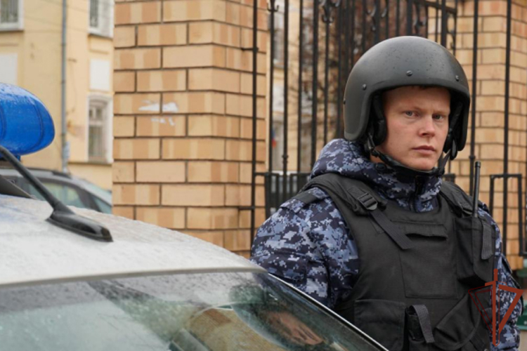 Росгвардейцы нашли потерявшуюся пенсионерку в Кировской области
