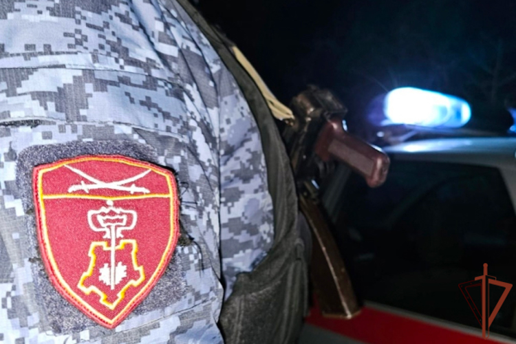 Сотрудники Росгвардии в Севастополе по горячим следам задержали подозреваемого в убийстве