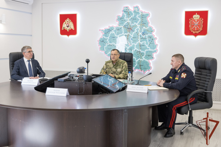 Командующий Центральным округом Росгвардии проверил работу подразделений ведомства в Тульской области