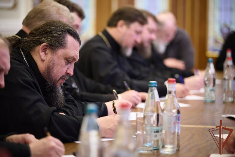 В ДНР состоялась рабочая встреча представителей Росгвардии и Русской Православной Церкви (видео)
