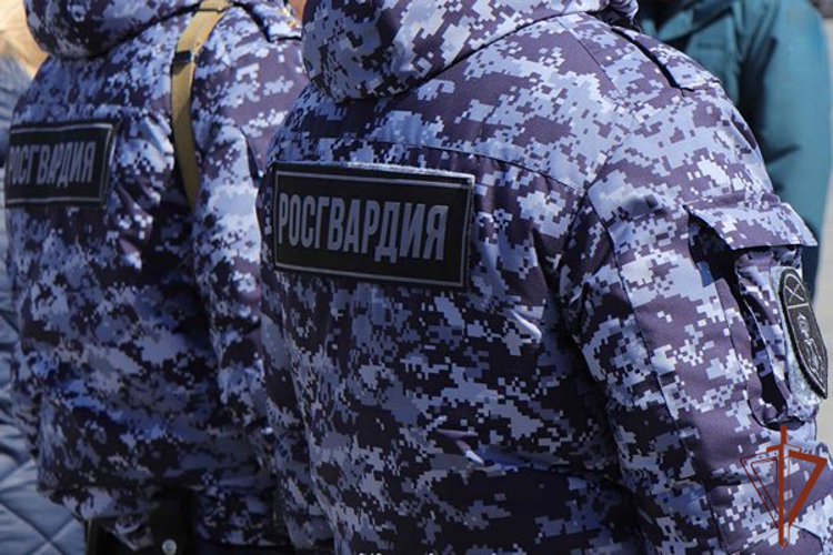 Росгвардейцы обеспечили правопорядок на футбольном матче Кубка России в Дагестане 