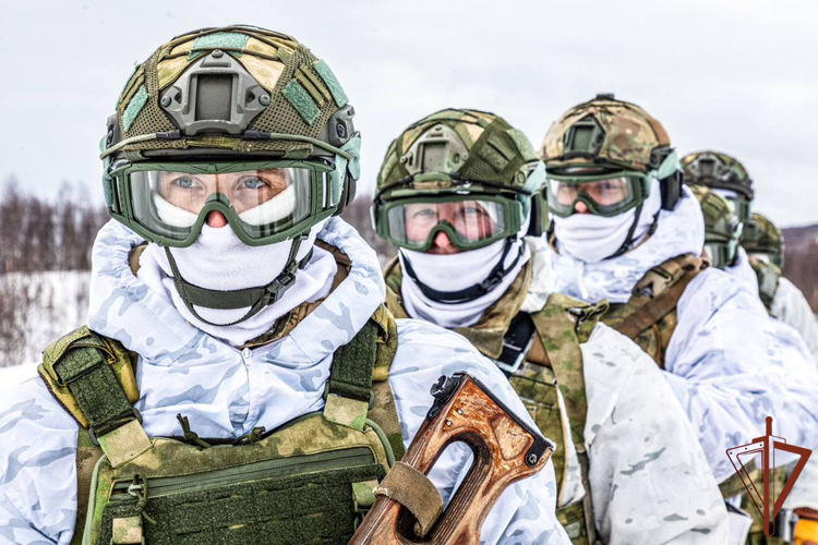 Спецназ морского отряда Северо-Западного округа Росгвардии провел тренировку по поиску и обезвреживанию диверсантов (видео)