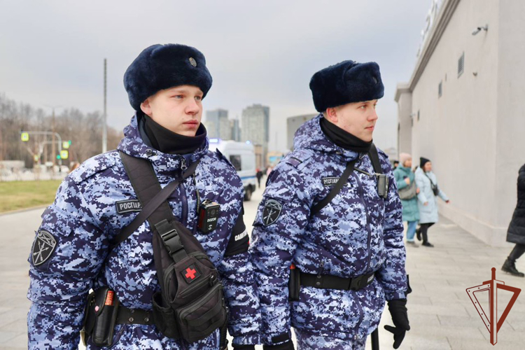 В Санкт-Петербурге безопасность матча КХЛ обеспечили росгвардейцы