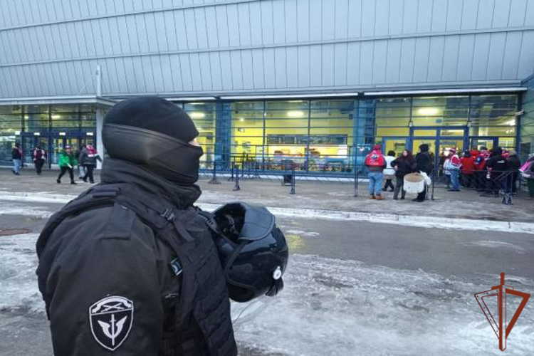 В Вологодской области сотрудники Росгвардии обеспечили безопасность матча КХЛ