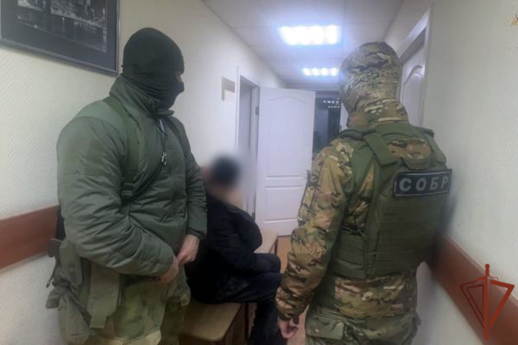 Подозреваемый в организации заказного убийства задержан при силовой поддержке СОБР Росгвардии в Кузбассе