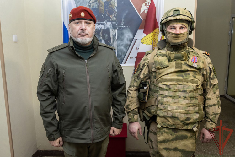 Заместитель директора Росгвардии генерал-полковник Алексей Воробьев проверил организацию служебно-боевой деятельности подразделений ведомства в ДНР (видео)