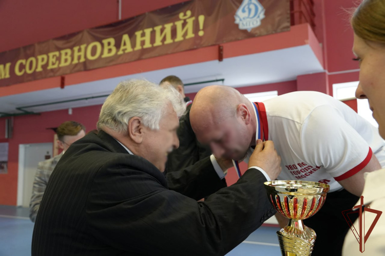 В столичном главке Росгвардии прошёл спортивный праздник для ветеранов 