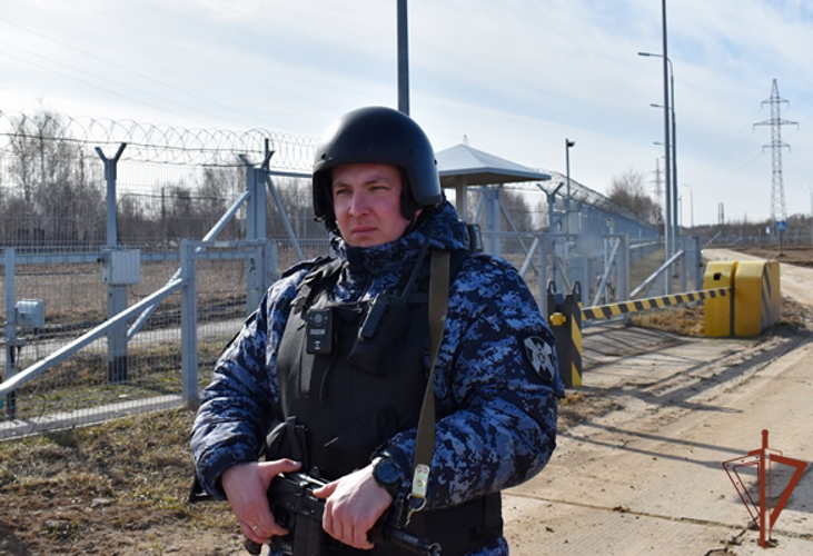 В Нижнем Новгороде росгвардейцы приняли участие в межведомственном антитеррористическом учении «Молния-2025» (видео)