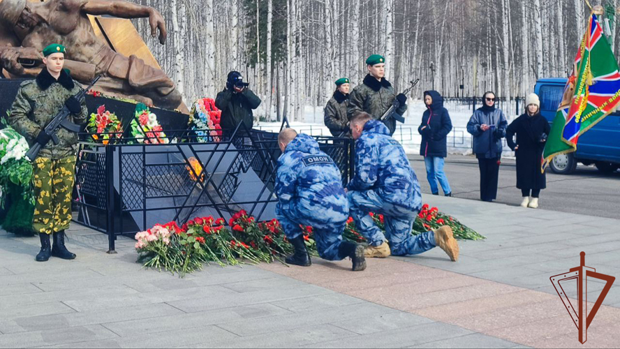 Посвященные Году защитника Отечества мероприятия провели росгвардейцы на Урале