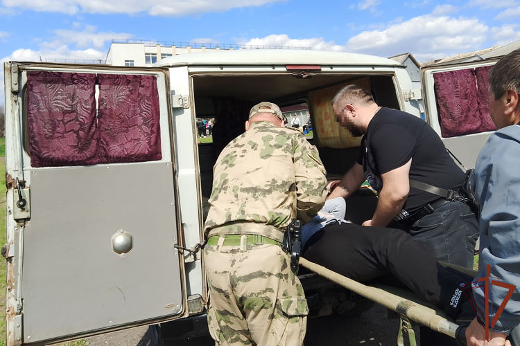 Росгвардейцы  в ЛНР оказали помощь потерявшей сознание женщине