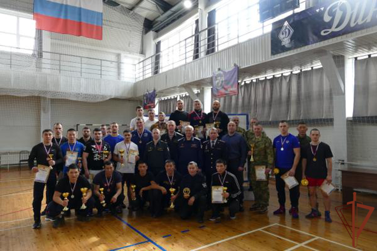 Чемпионат Сибирского округа Росгвардии по комплексному единоборству завершился в Омске