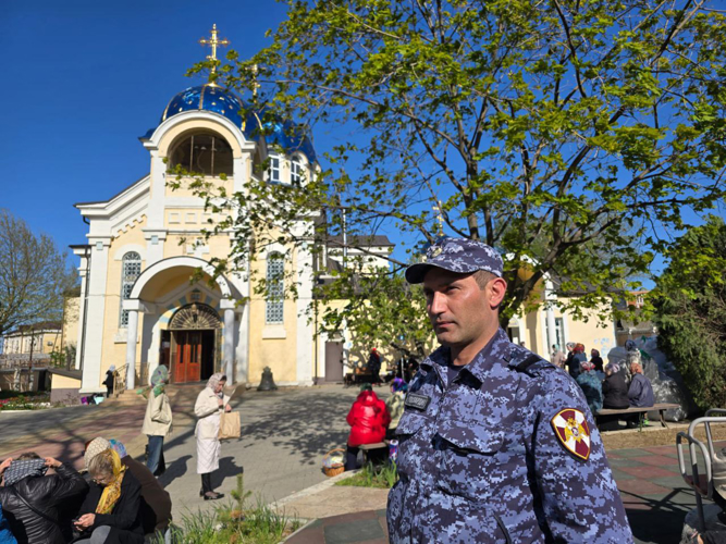 Росгвардия обеспечила безопасность во время празднования Пасхи