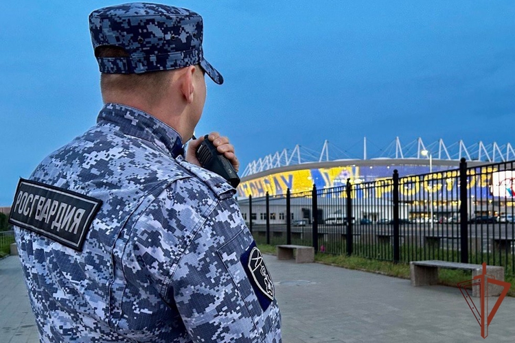 В Ростове-на-Дону росгвардейцы обеспечили безопасность проведения футбольного матча РПЛ