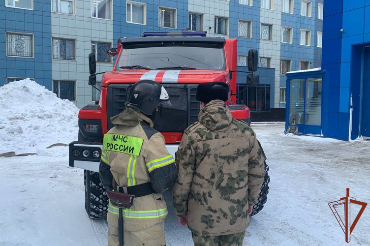 Совместное пожарно-тактическое  учение Росгвардии и МЧС прошло в Мурманске