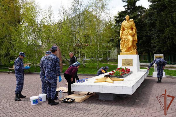 В Кабардино-Балкарии росгвардейцы поддержали всероссийскую ведомственную акцию «На страже памяти»