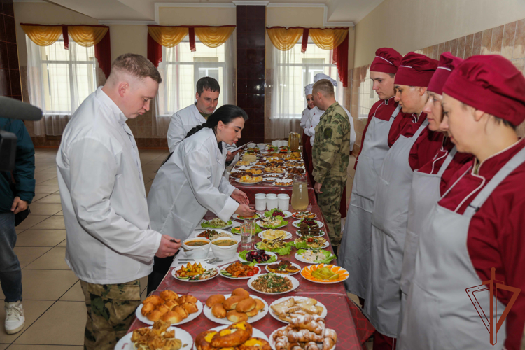 Лучшие повара Южного округа Росгвардии определились на конкурсе поварского мастерства в Ростовской области