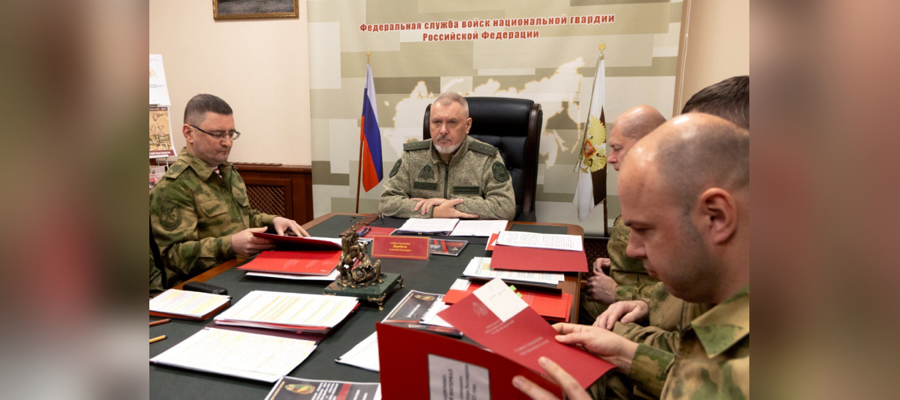 Генерал-полковник Алексей Воробьев провел рабочее совещание с военнослужащими и сотрудниками курируемых подразделений