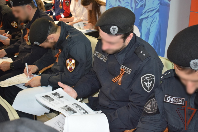 Международную акцию «Диктант Победы» поддержали росгвардейцы на Северном Кавказе 