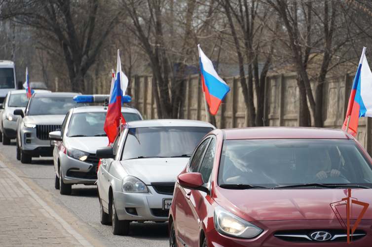 Представители Росгвардии в Воронеже приняли участие в автопробеге «Наследники Победы в строю» 
