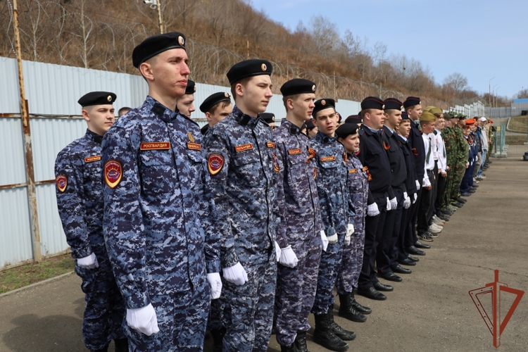 В Восточном округе Росгвардии прошли мероприятия по патриотическому воспитанию подрастающего поколения