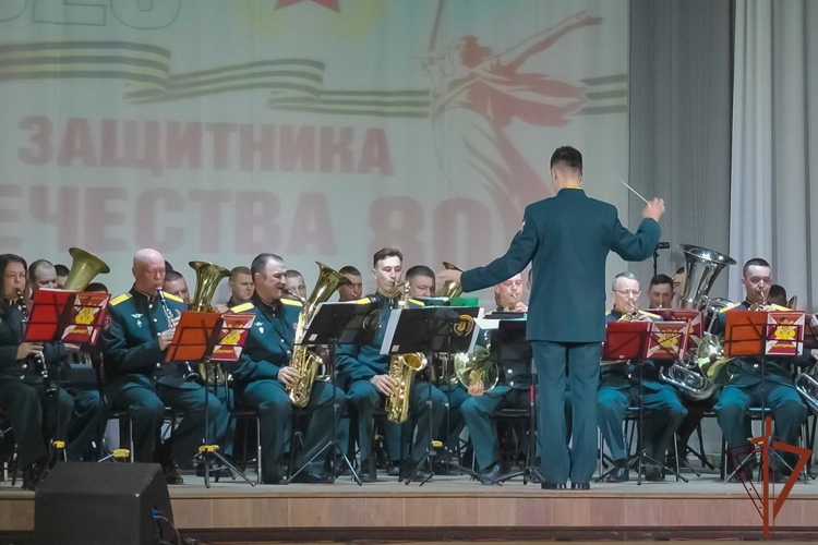 Посвященные Дню Победы концерты прошли в Уральском округе Росгвардии (видео)