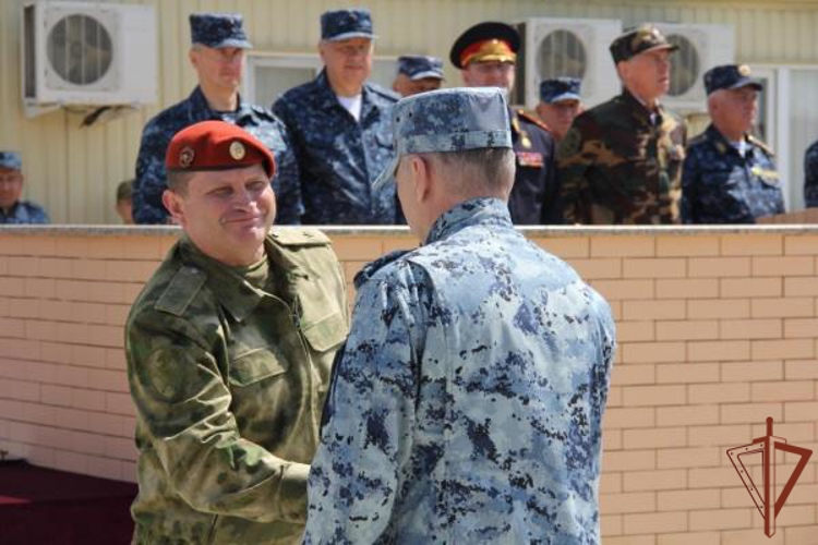 Врио командующего ОГВ(с) принял участие в торжественных мероприятиях по случаю 25-летия образования ВОГОиП МВД России