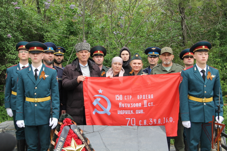 Росгвардейцы приняли участие в памятном мероприятии в Чеченской Республике