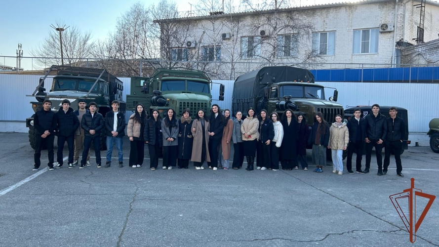 В Северо-Кавказском округе росгвардейцы проводят патриотические мероприятия для подрастающего поколения
