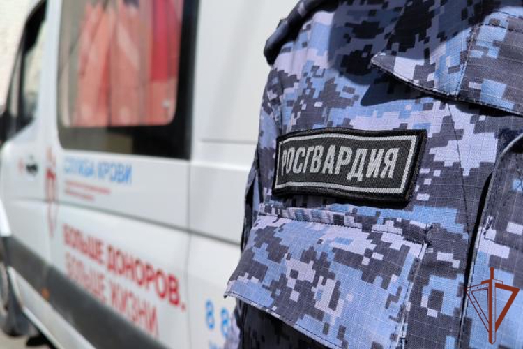 В Ульяновске росгвардейцы пополнили региональный банк крови