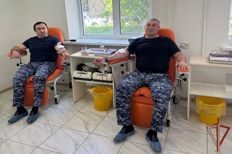 Росгвардейцы в Карачаево-Черкесии приняли участие в акции «От сердца к сердцу»