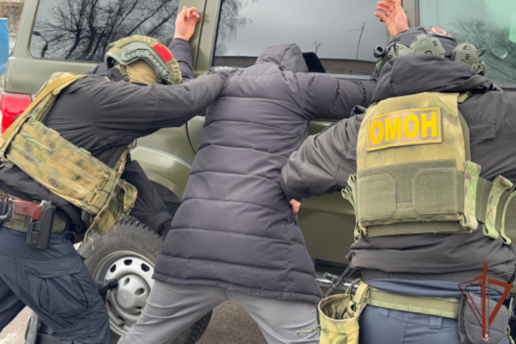 В Тверской области при силовой поддержке спецназа Росгвардии задержаны подозреваемые в мошенничестве на сумму более 41 млн рублей
