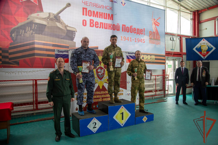 Сильнейших боксёров Уральского округа Росгвардии определили в Челябинске