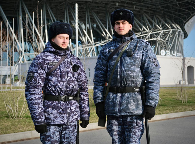 В Санкт-Петербурге росгвардейцы обеспечили безопасность хоккейного матча 