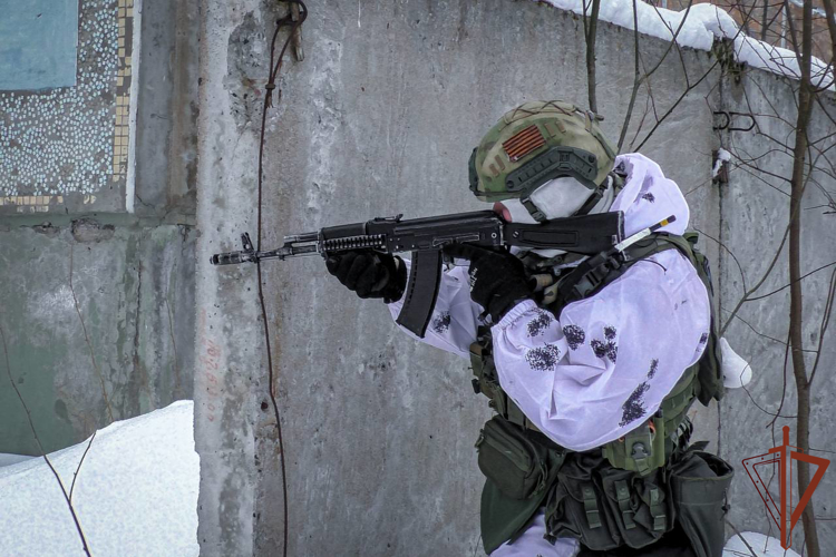 Спецназ Росгвардии провел тактико-специальное занятие в Архангельской области