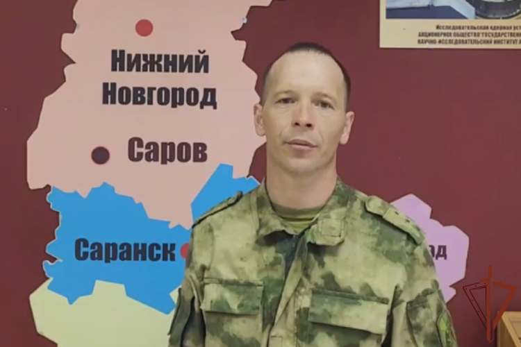 Военнослужащий Росгвардии пришел на помощь пострадавшему в ДТП ребенку в Сарове (видео)