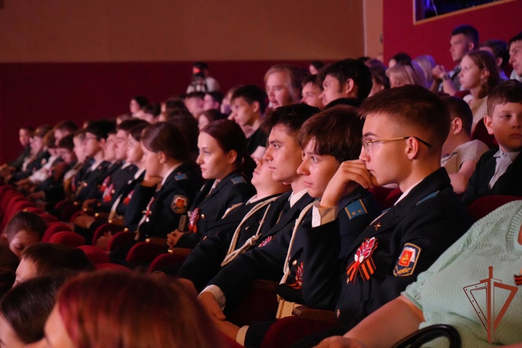 В рамках проекта «Один день с Росгвардией»  школьники из Подмосковья узнали о задачах ведомства
