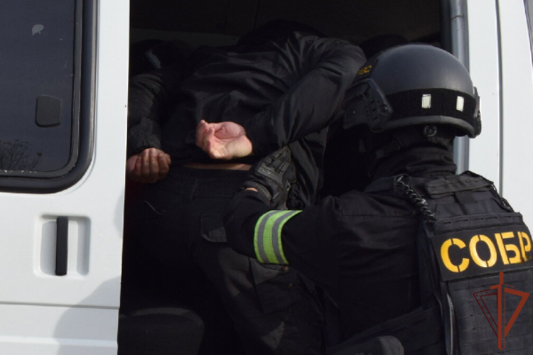 При силовой поддержке Росгвардии в Новосибирской области пресечена деятельность по производству наркотиков
