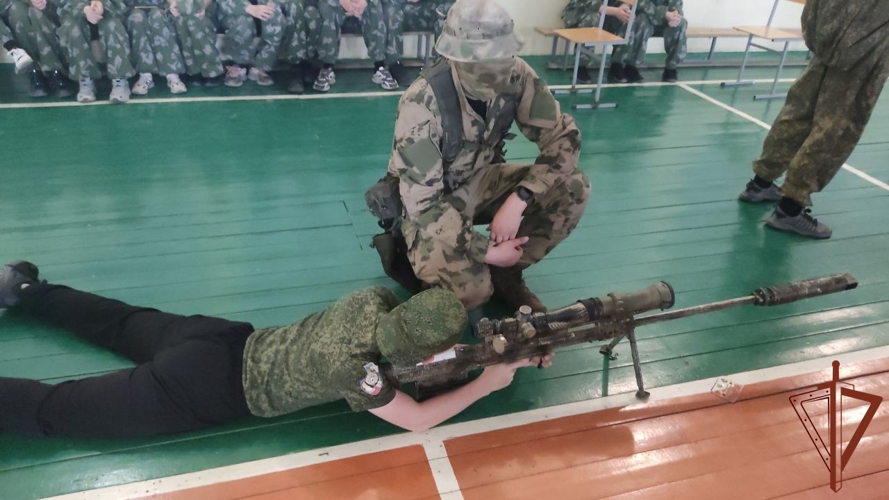 Росгвардейцы провели военно-патриотические мероприятия в регионах Черноземья