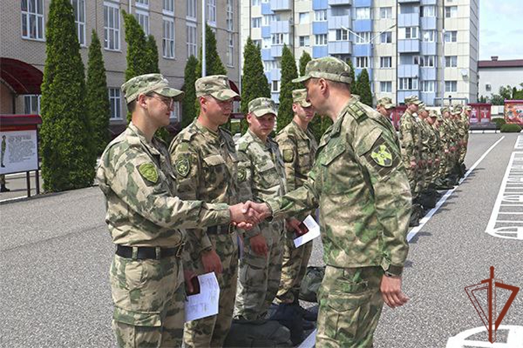 Акция «В память о военной службе в Росгвардии» проходит на Северном Кавказе