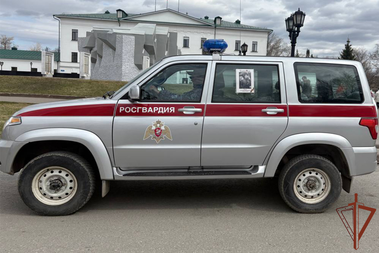 Росгвардия присоединилась ко всероссийской акции «Бессмертный автополк» на Урале
