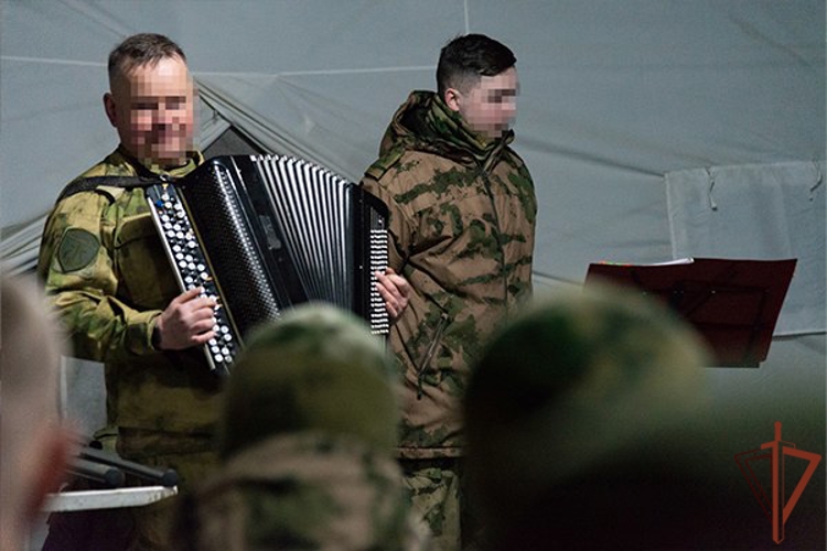 Фронтовая концертная бригада Росгвардии выступила в зоне СВО