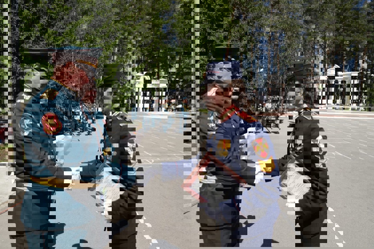 Прощание со Знаменем. Фотоальбом