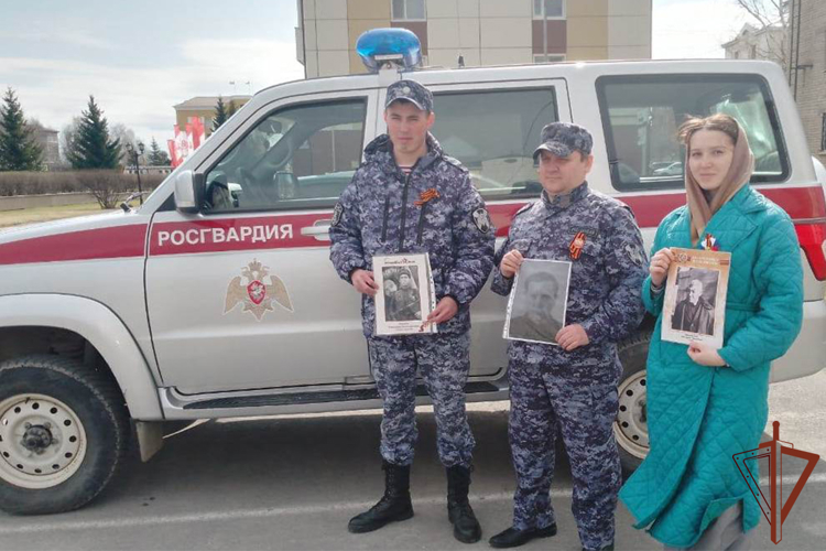 Росгвардия присоединилась ко всероссийской акции «Бессмертный автополк» на Урале