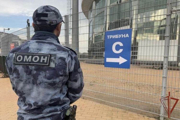 В Дагестане росгвардейцы обеспечили безопасность футбольного матча Российской премьер-лиги
