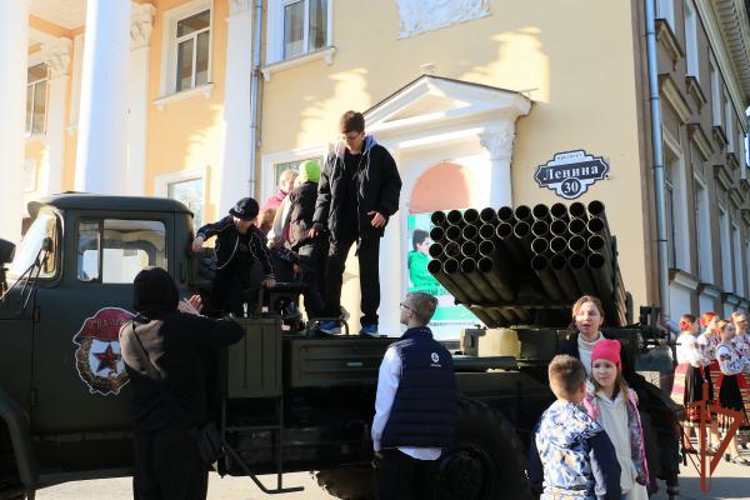 Военнослужащие и сотрудники Росгвардии провели патриотические мероприятия на Урале