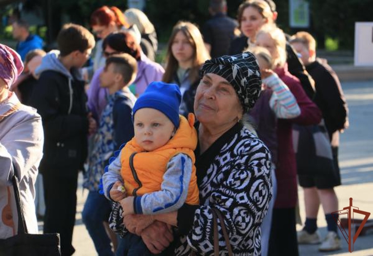 Военнослужащие и сотрудники Росгвардии провели патриотические мероприятия на Урале