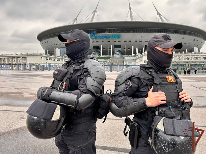 В Санкт-Петербурге росгвардейцы обеспечили безопасность матча Российской премьер-лиги