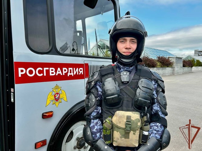 В Санкт-Петербурге росгвардейцы обеспечили безопасность матча Российской премьер-лиги